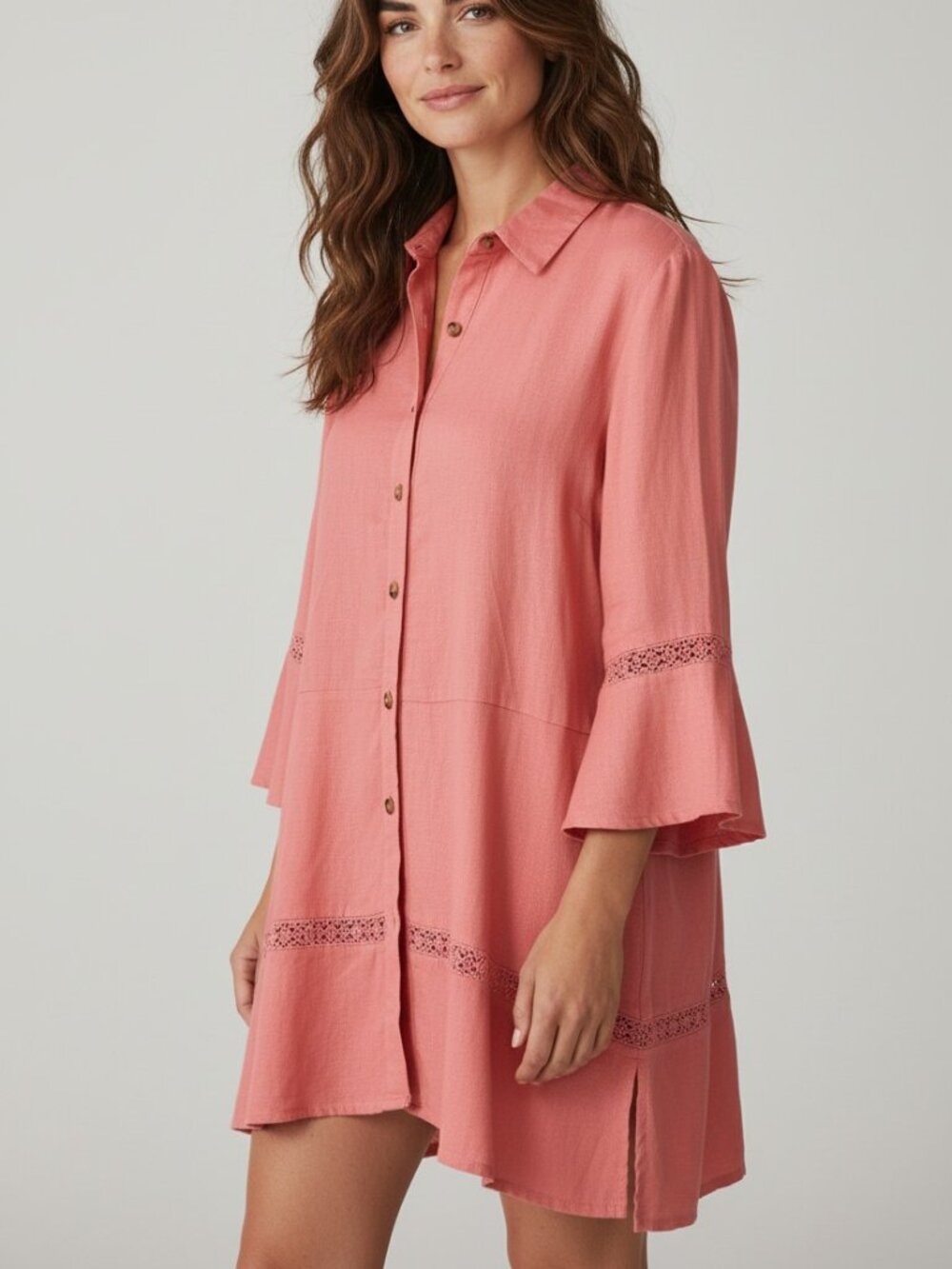 Bridgehampton by Isaac Mizrahi - Button down top with peekaboo embroidery SZ L